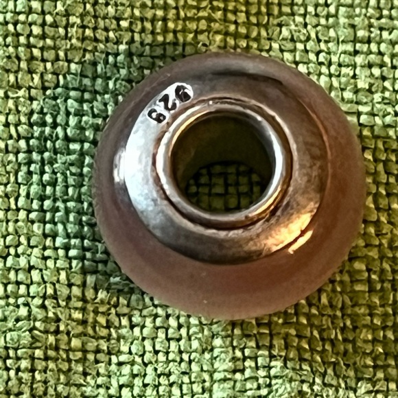 Pandora Murano glass charm in pink swirl pattern, 1/2” diameter, 1/4” thick - Picture 4 of 6